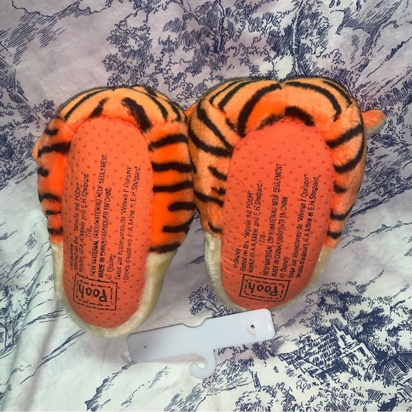 Vintage Disney Orange Winnie The Pooh Tigger Slippers Sz 7/8 Child NEW - Picture 5 of 6